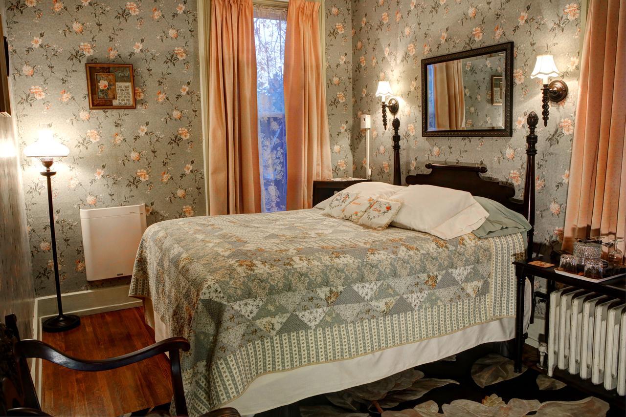 Barrister'S Bed & Breakfast Сенека-Фолс Екстер'єр фото
