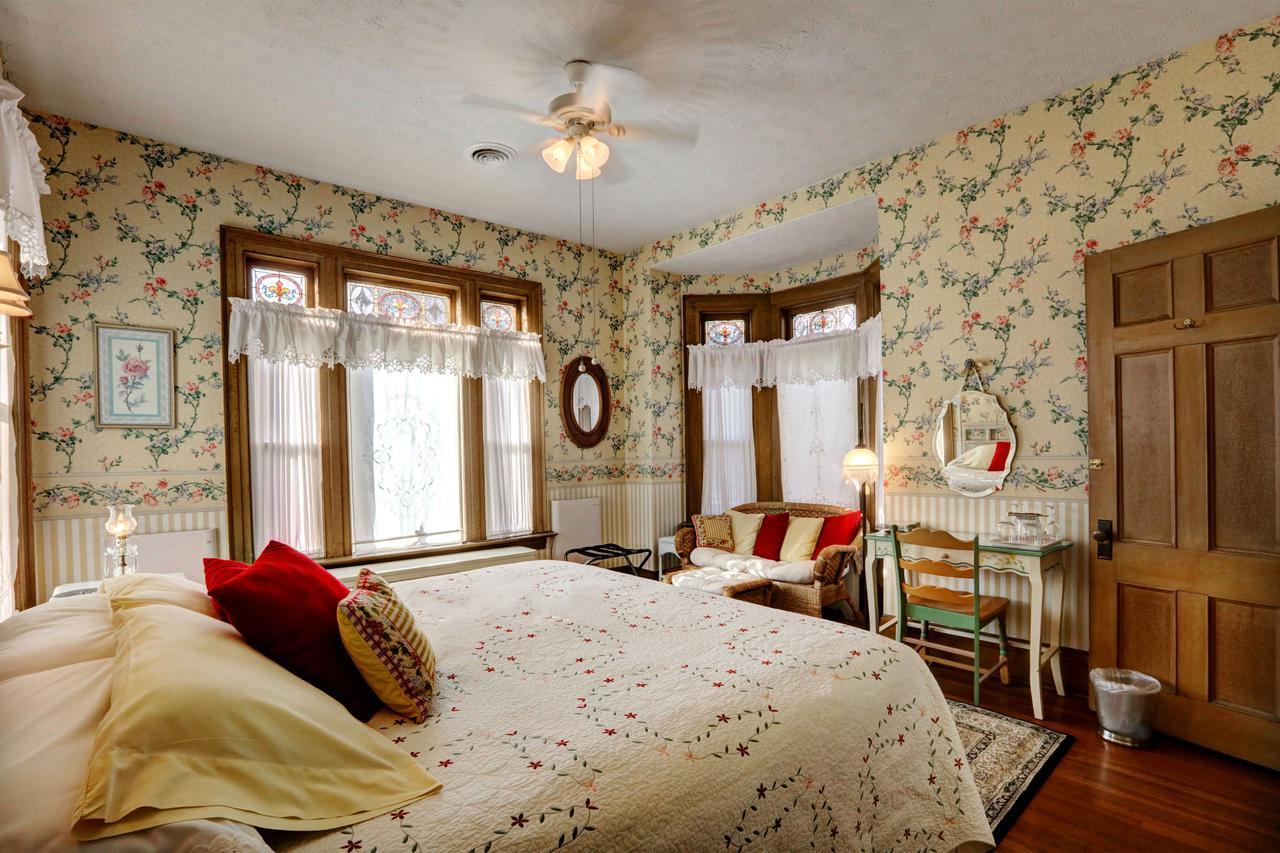 Barrister'S Bed & Breakfast Сенека-Фолс Екстер'єр фото